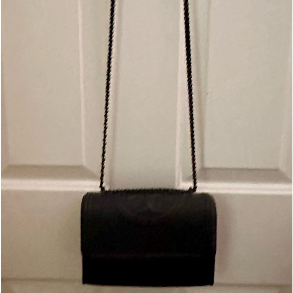 Authentic Tory Burch SmallFleming Matte Convertible Shoulder Bag.